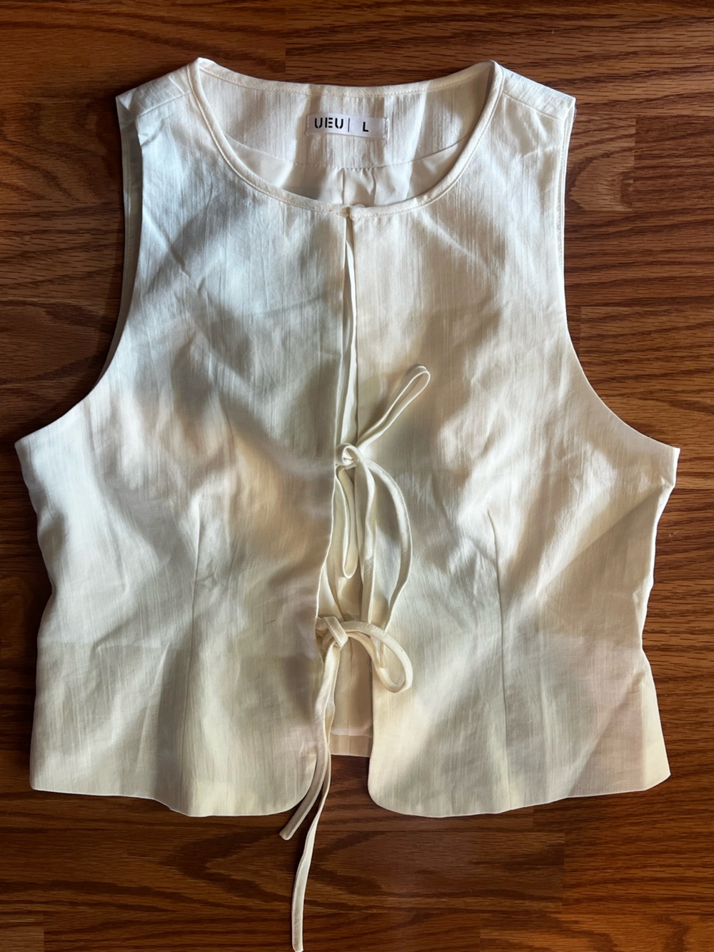 UEU L Cream Tie-Front Sleeveless Top